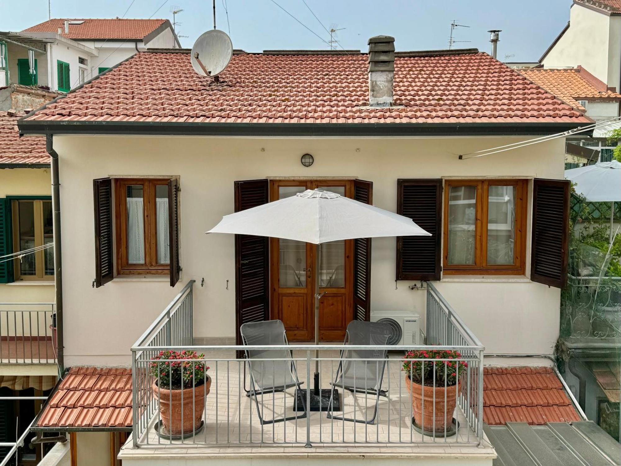 Villino Anna Villa Viareggio Exteriör bild